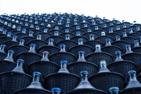 Triada ambalajelor din sticlă